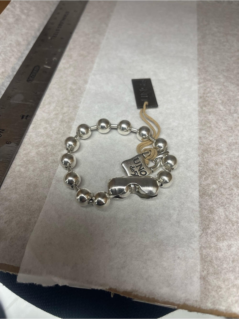 UNOde50 Sterling Silver Plated Snowflake Beaded Bracelet with Padlock Charm 8”